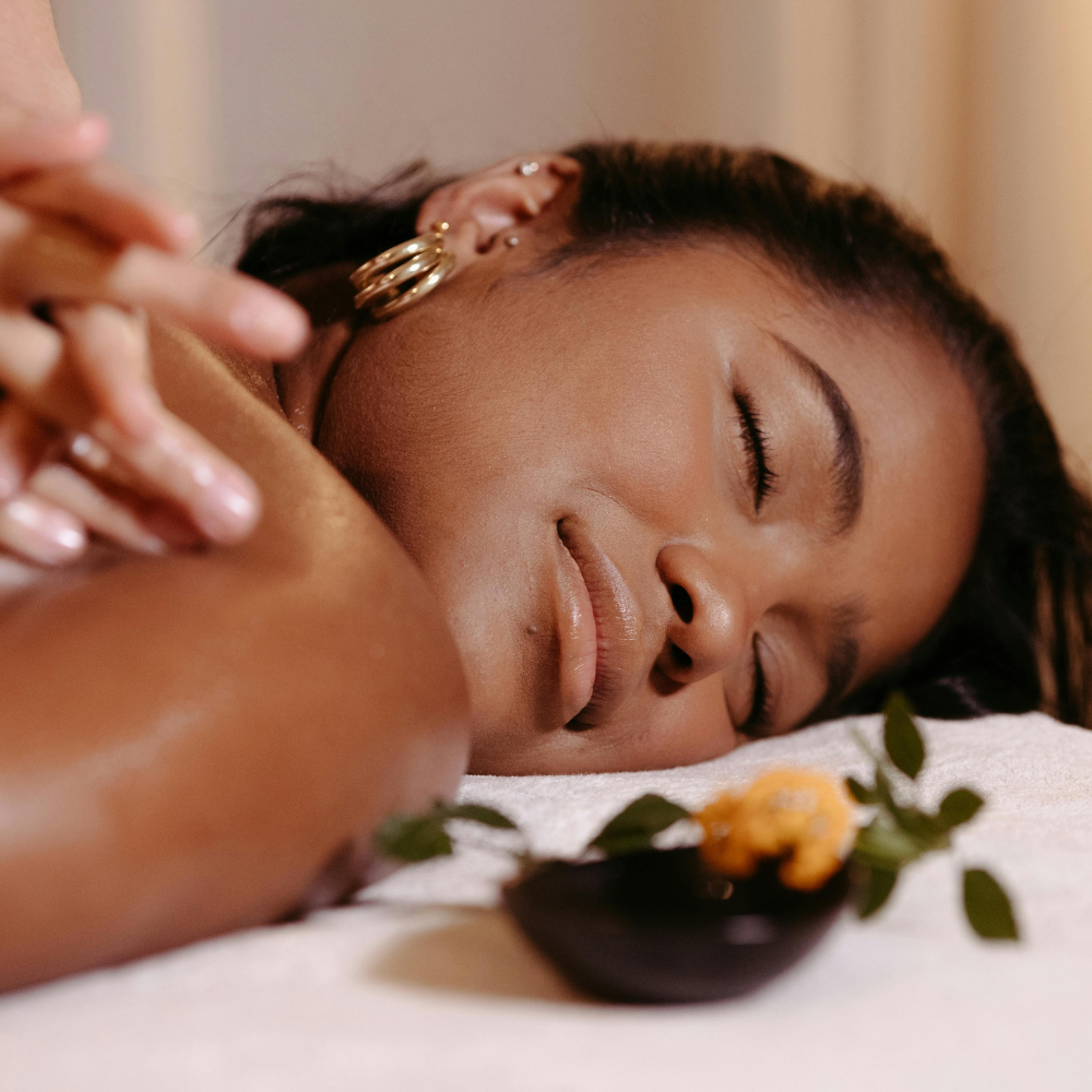 Chair Massage for Office Workers: Quick Fixes for Stress and Musculoskeletal Tension